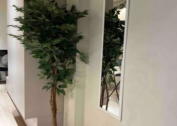 10 Apartament *