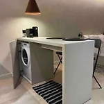 Apartman 10 *